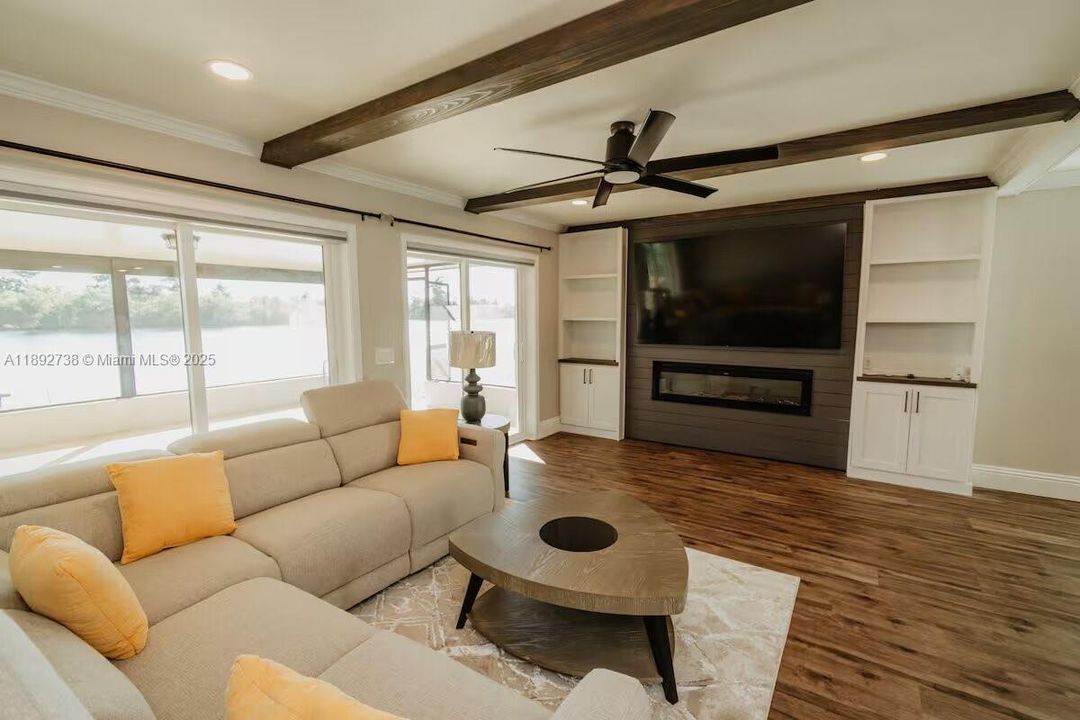 For Rent: $3,500 (3 beds, 2 baths, 0 Square Feet)