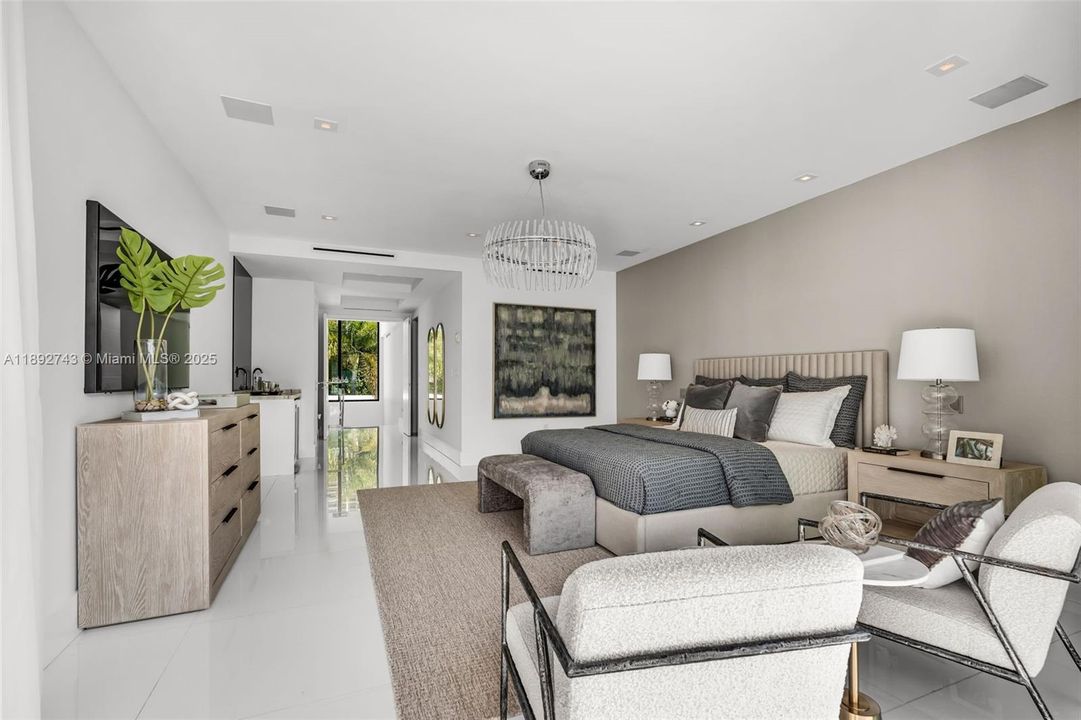 В аренду: $52,500 (7 спален, 7 ванн, 6169 Квадратных фут)