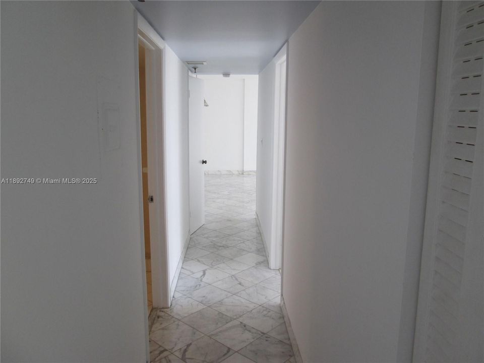 Recientemente alquilado: $2,450 (2 camas, 2 baños, 1320 Pies cuadrados)