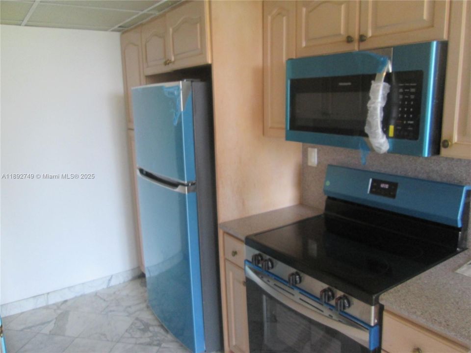 Recientemente alquilado: $2,450 (2 camas, 2 baños, 1320 Pies cuadrados)