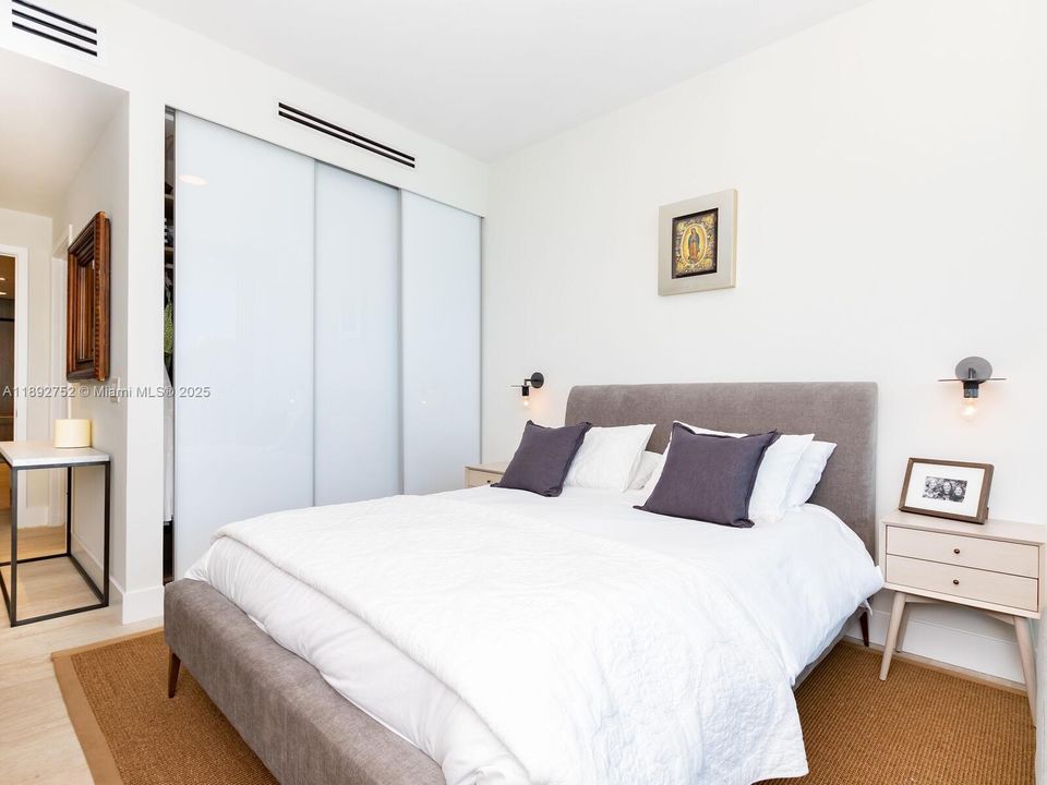 For Rent: $26,000 (2 beds, 3 baths, 1823 Square Feet)