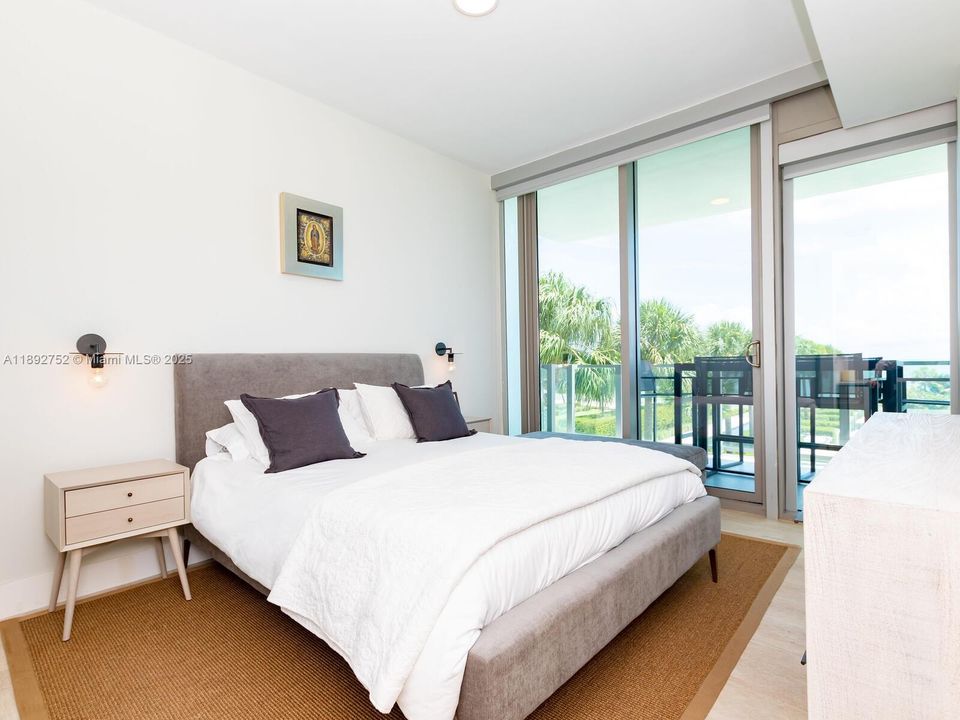 For Rent: $26,000 (2 beds, 3 baths, 1823 Square Feet)