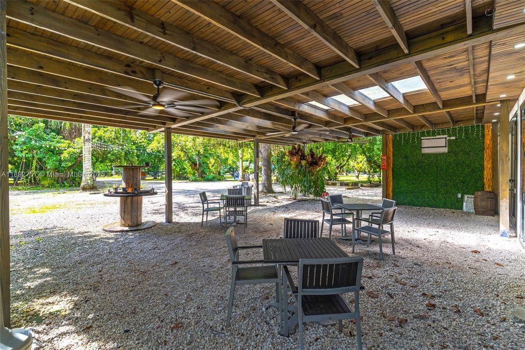 OUTDOOR COVERED PATIO