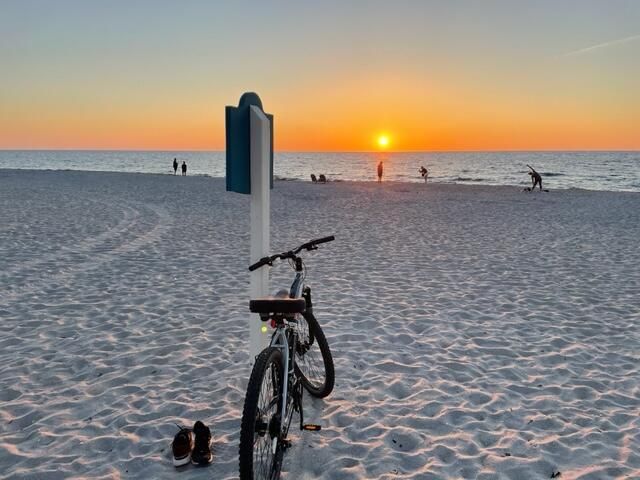 ocean bike ride to beach