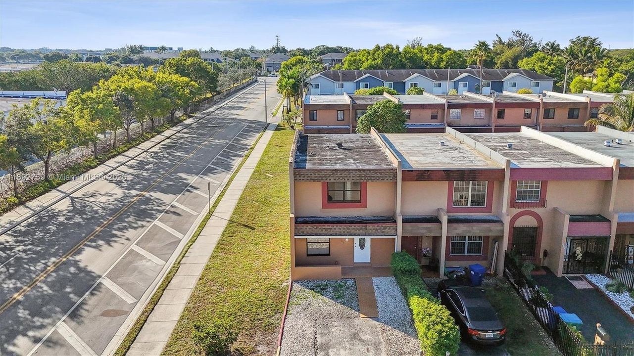 待售: $399,000 (3 贝兹, 2 浴室, 1406 平方英尺)