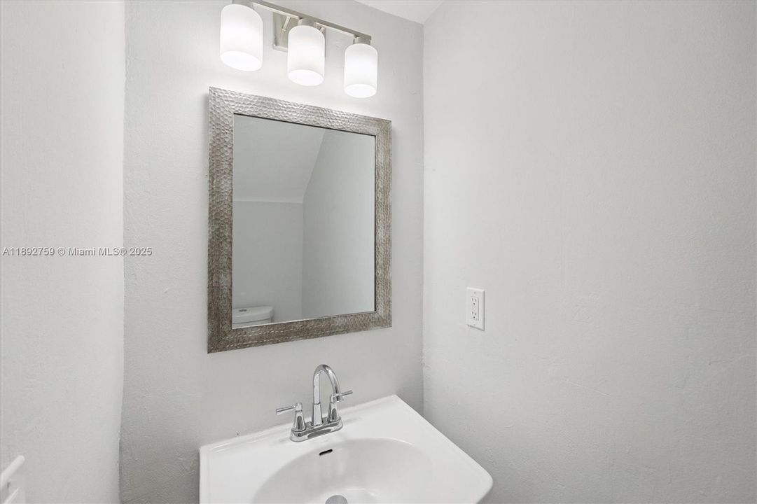 待售: $399,000 (3 贝兹, 2 浴室, 1406 平方英尺)