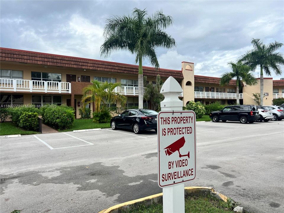 На продажу: $74,999 (1 спален, 1 ванн, 590 Квадратных фут)