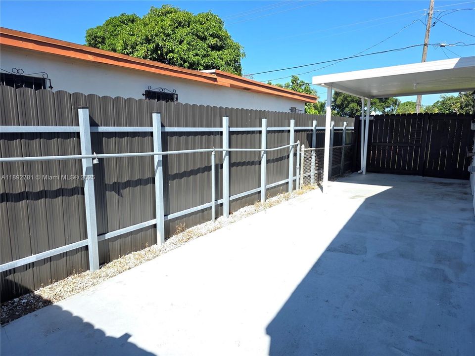 最近租的: $1,500 (1 贝兹, 1 浴室, 0 平方英尺)