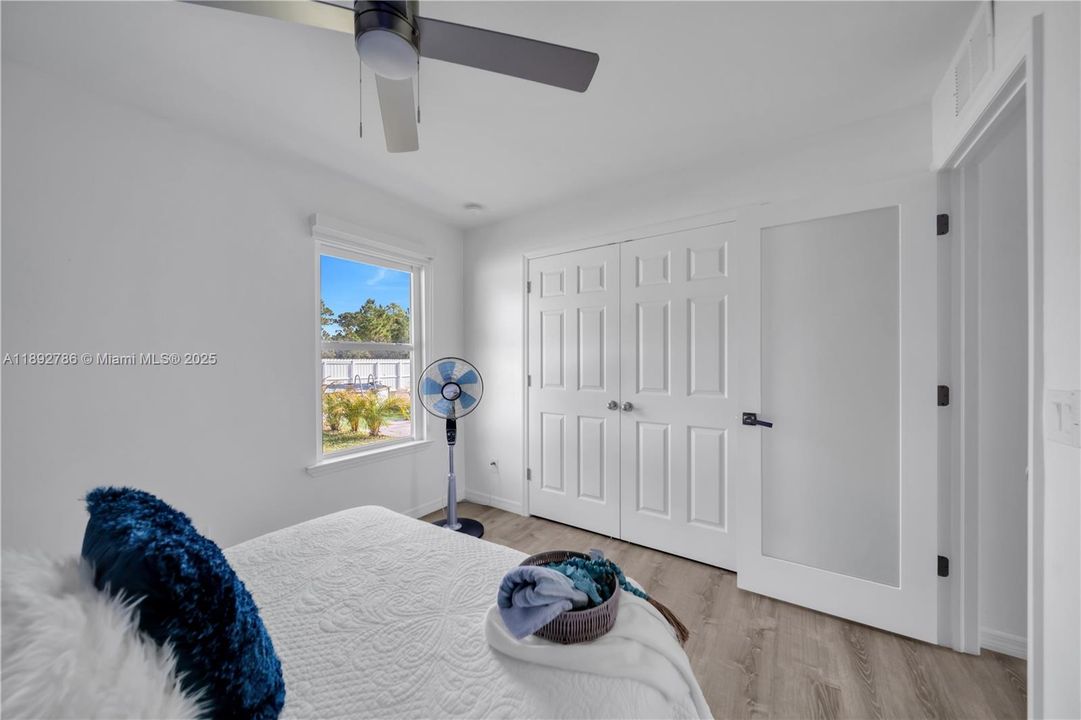 For Sale: $360,000 (4 beds, 2 baths, 1571 Square Feet)