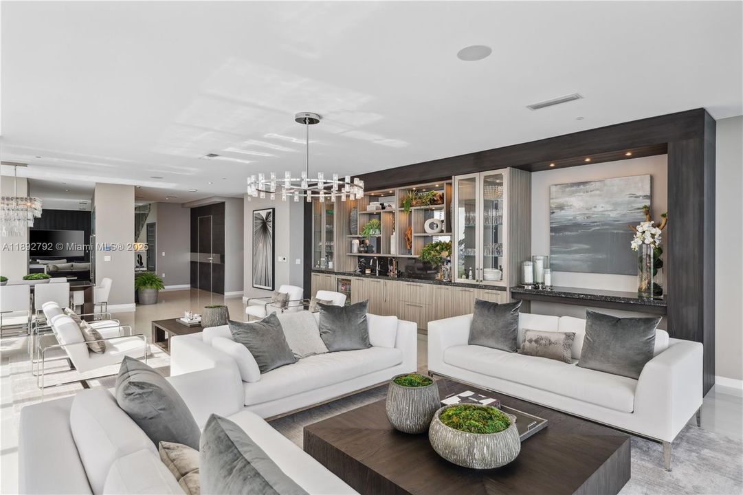 待售: $11,100,000 (4 贝兹, 5 浴室, 4365 平方英尺)