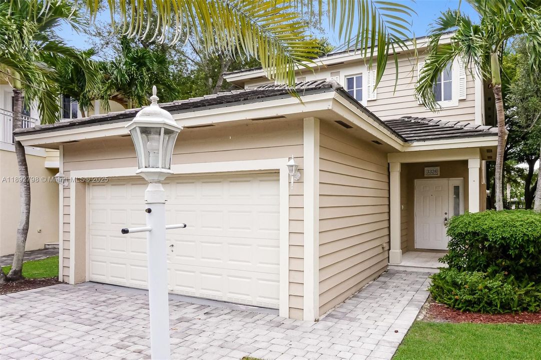 Active With Contract: $2,500 (5 beds, 3 baths, 2170 Square Feet)