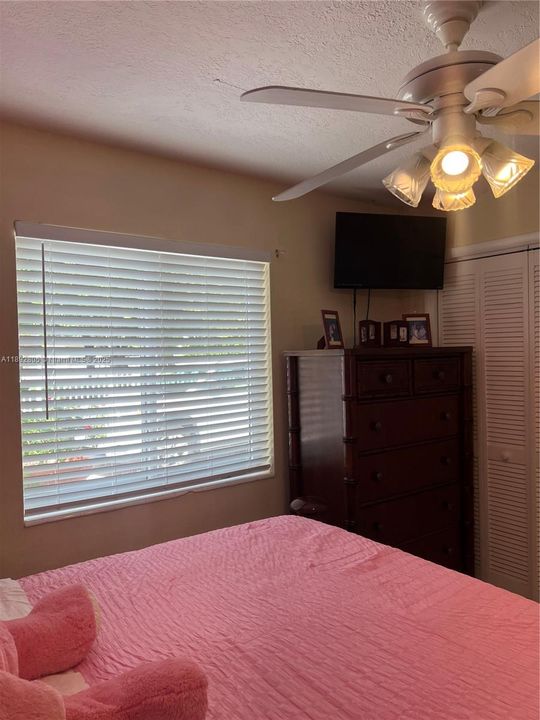 На продажу: $719,000 (3 спален, 3 ванн, 2009 Квадратных фут)