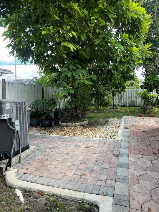 На продажу: $719,000 (3 спален, 3 ванн, 2009 Квадратных фут)