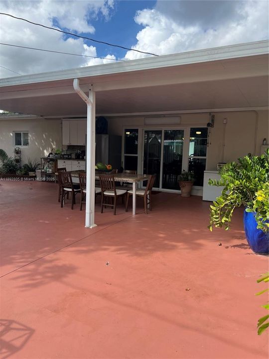 На продажу: $719,000 (3 спален, 3 ванн, 2009 Квадратных фут)