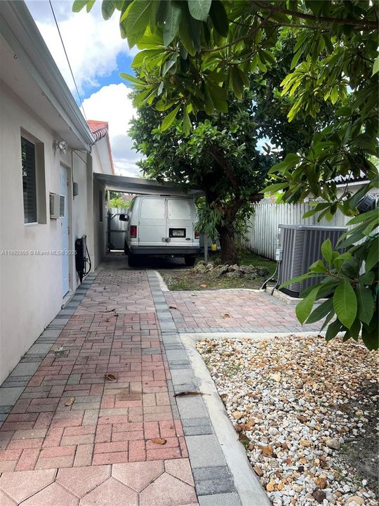 На продажу: $719,000 (3 спален, 3 ванн, 2009 Квадратных фут)