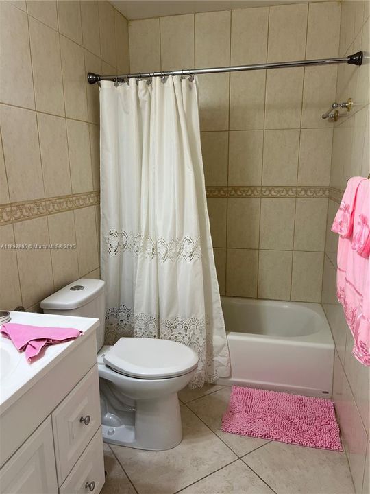 На продажу: $719,000 (3 спален, 3 ванн, 2009 Квадратных фут)