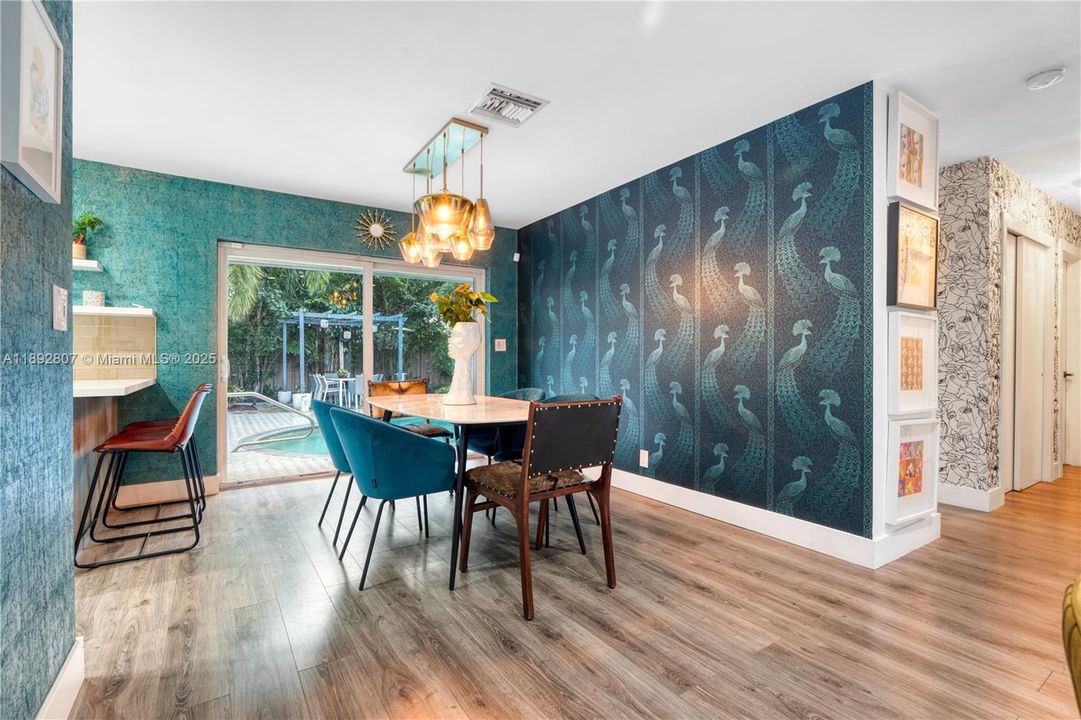 Active With Contract: $5,700 (3 beds, 2 baths, 1896 Square Feet)