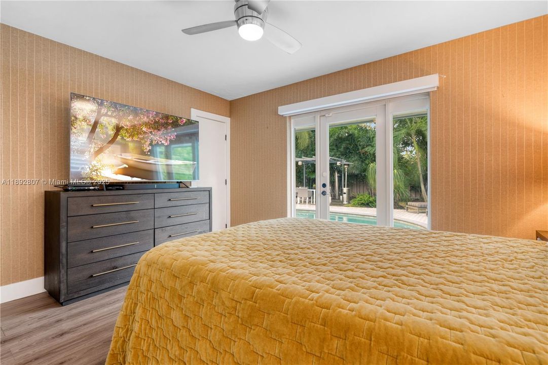 Active With Contract: $5,700 (3 beds, 2 baths, 1896 Square Feet)