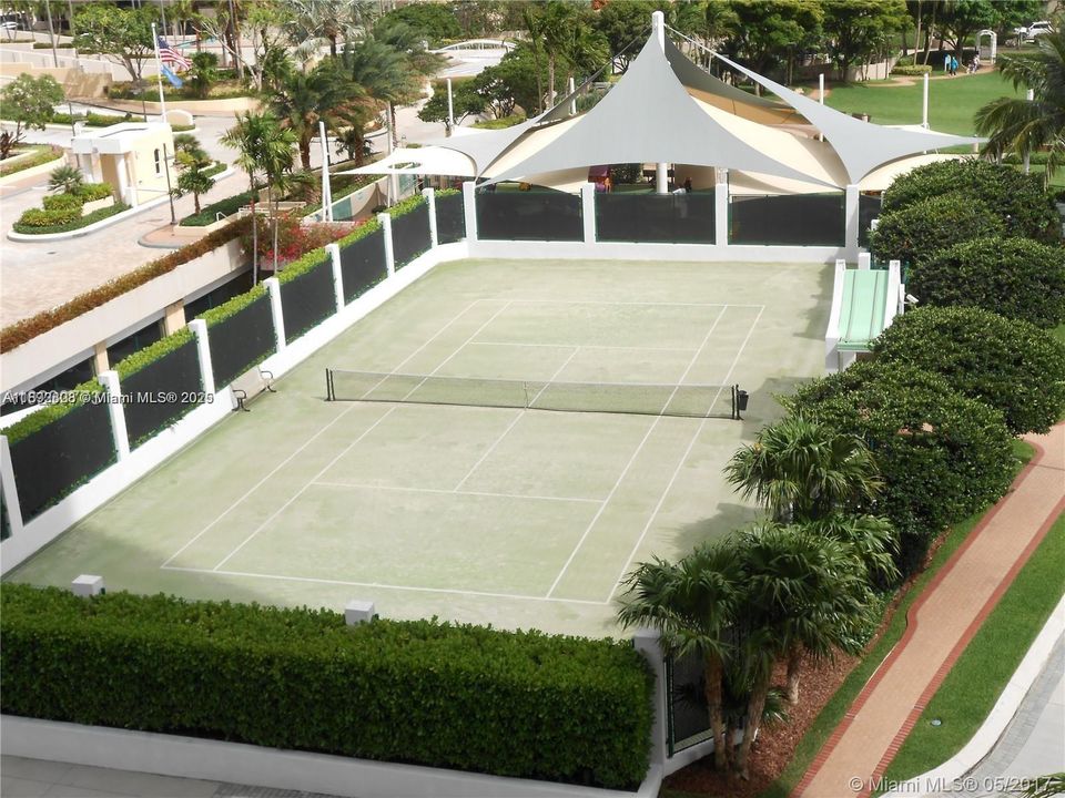 待售: $1,750,000 (2 贝兹, 2 浴室, 1572 平方英尺)