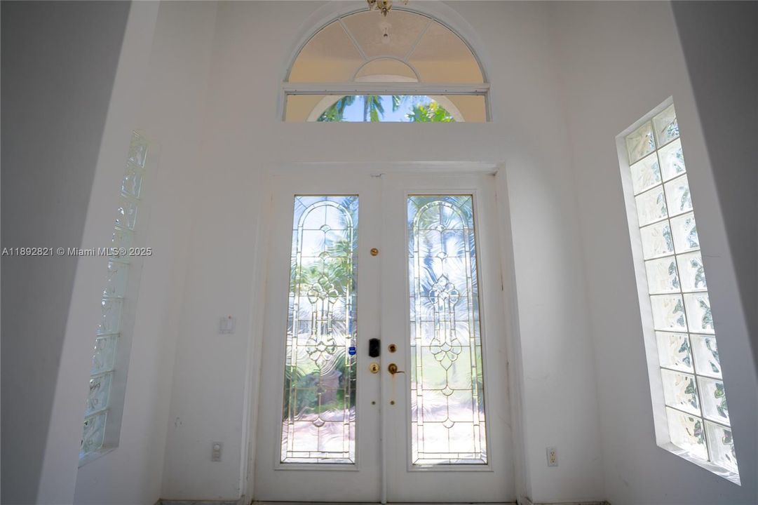 待售: $4,500,000 (4 贝兹, 3 浴室, 3084 平方英尺)