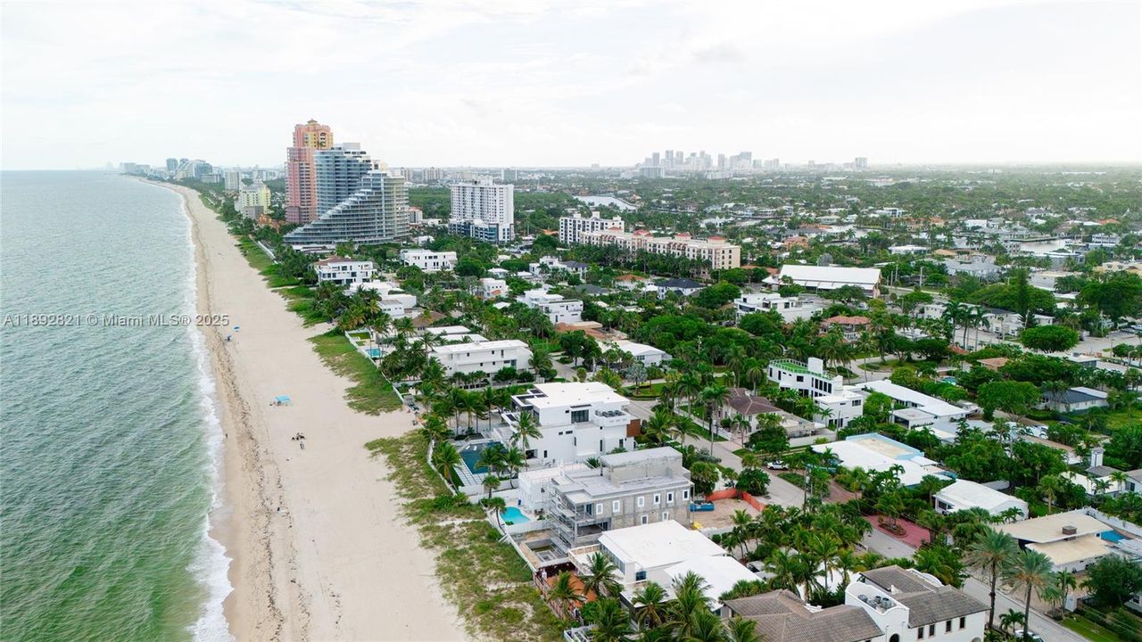 待售: $4,500,000 (4 贝兹, 3 浴室, 3084 平方英尺)