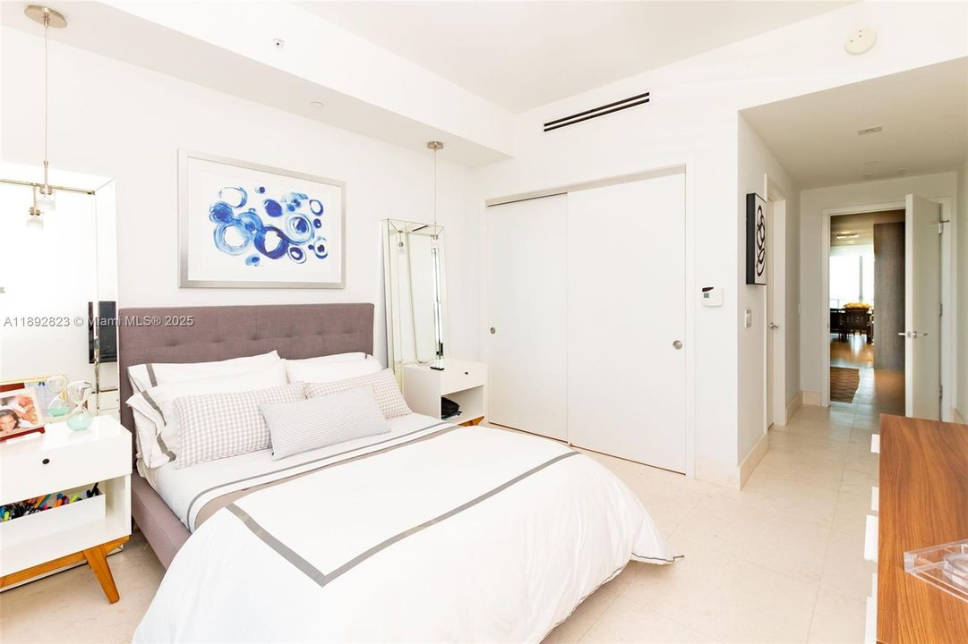 最近租的: $29,800 (3 贝兹, 4 浴室, 2257 平方英尺)