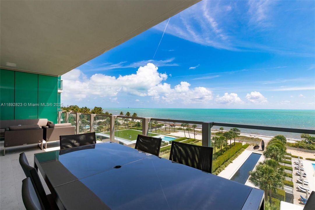 最近租的: $29,800 (3 贝兹, 4 浴室, 2257 平方英尺)