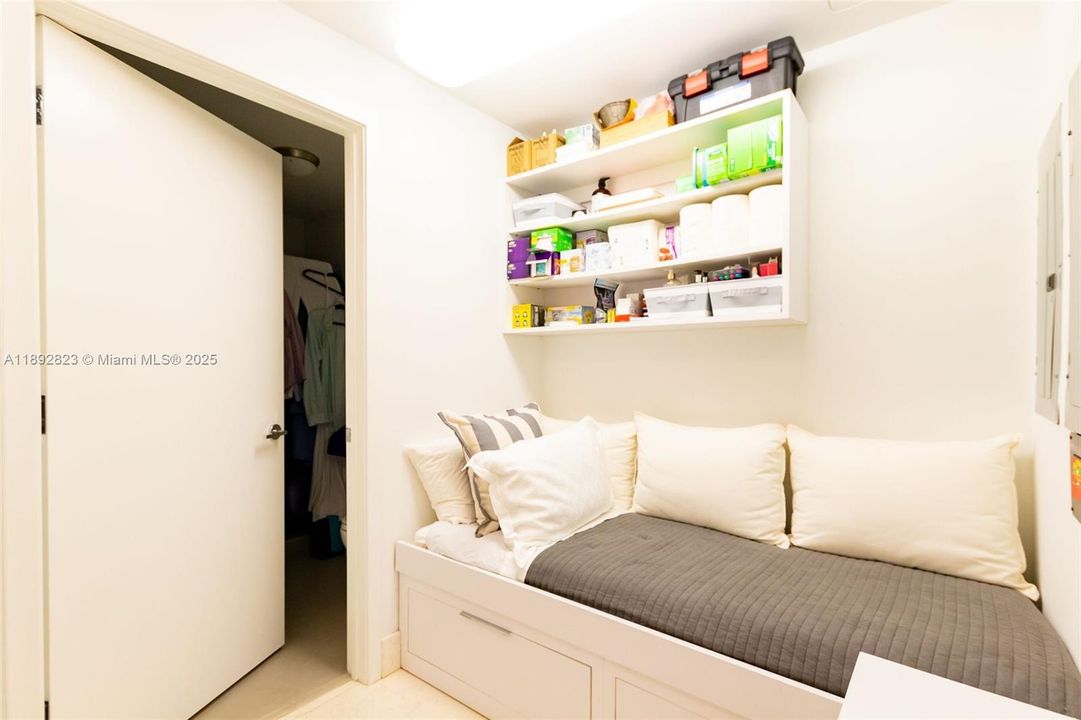 最近租的: $29,800 (3 贝兹, 4 浴室, 2257 平方英尺)