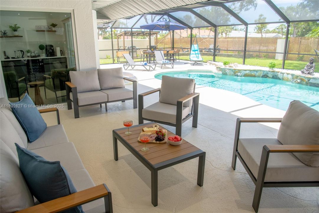 For Rent: $4,200 (3 beds, 2 baths, 2020 Square Feet)