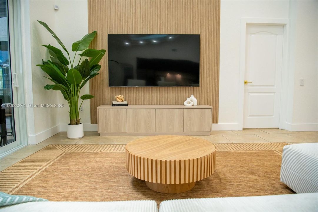 For Rent: $4,200 (3 beds, 2 baths, 2020 Square Feet)