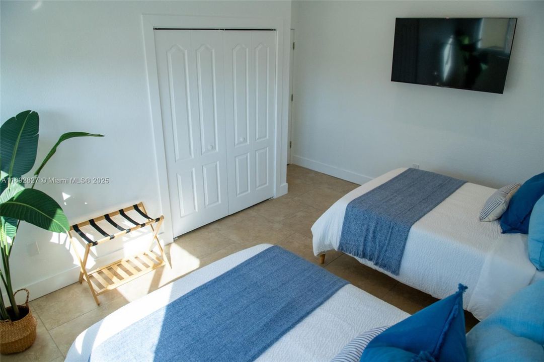 For Rent: $4,200 (3 beds, 2 baths, 2020 Square Feet)