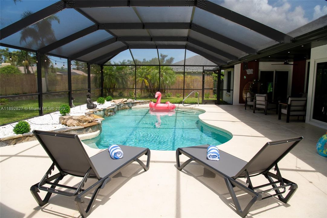 For Rent: $4,200 (3 beds, 2 baths, 2020 Square Feet)