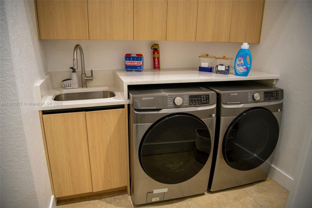 For Rent: $4,200 (3 beds, 2 baths, 2020 Square Feet)