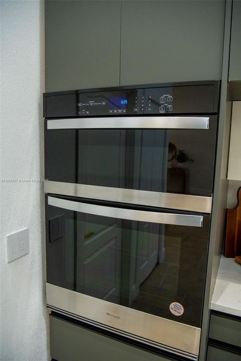 For Rent: $4,200 (3 beds, 2 baths, 2020 Square Feet)