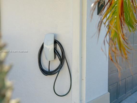 For Rent: $4,200 (3 beds, 2 baths, 2020 Square Feet)