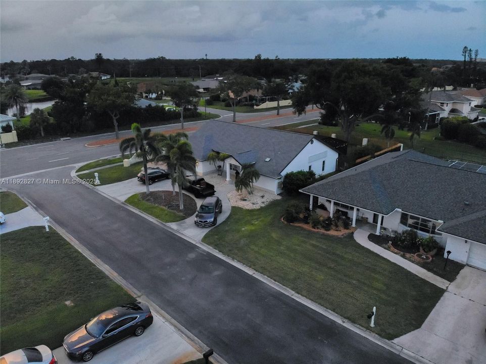 For Rent: $4,200 (3 beds, 2 baths, 2020 Square Feet)