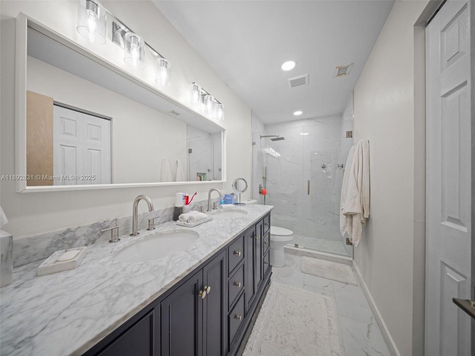 Vendido Recientemente: $505,000 (2 camas, 2 baños, 1147 Pies cuadrados)