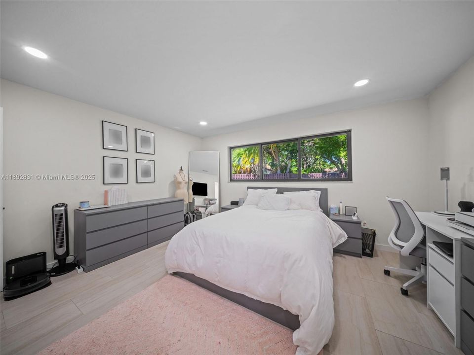 Vendido Recientemente: $505,000 (2 camas, 2 baños, 1147 Pies cuadrados)