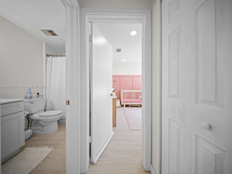 Vendido Recientemente: $505,000 (2 camas, 2 baños, 1147 Pies cuadrados)