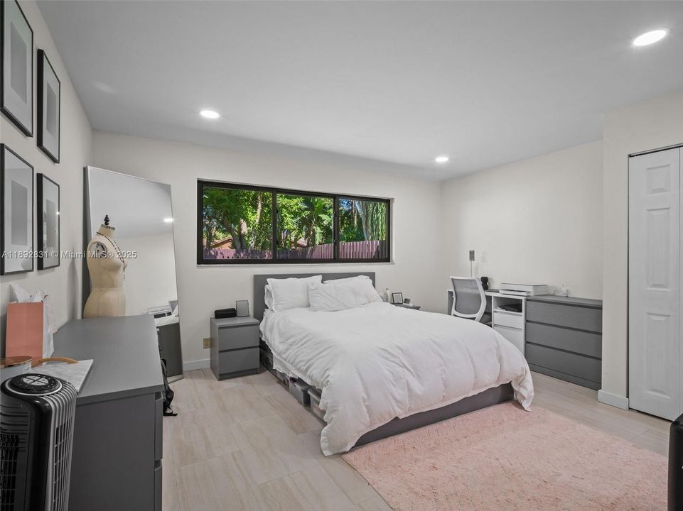 Vendido Recientemente: $505,000 (2 camas, 2 baños, 1147 Pies cuadrados)