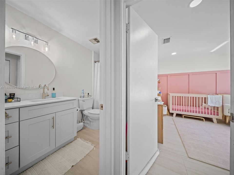 Vendido Recientemente: $505,000 (2 camas, 2 baños, 1147 Pies cuadrados)