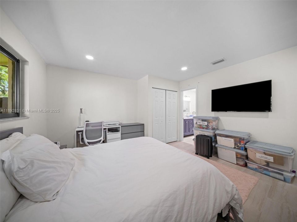 Vendido Recientemente: $505,000 (2 camas, 2 baños, 1147 Pies cuadrados)