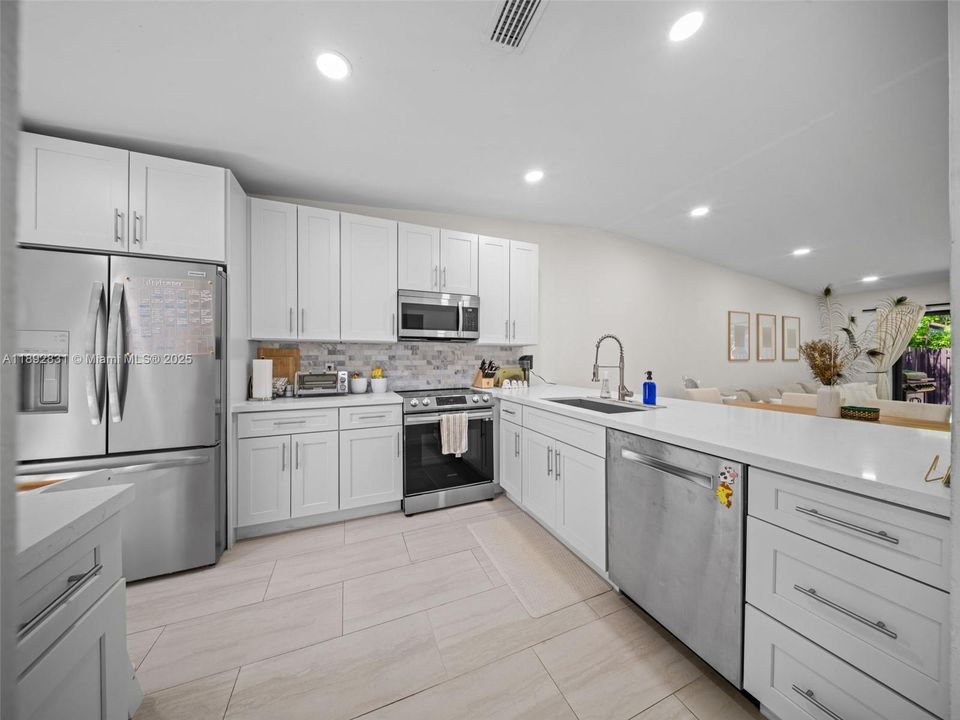 Vendido Recientemente: $505,000 (2 camas, 2 baños, 1147 Pies cuadrados)