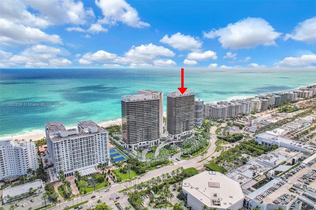 For Sale: $8,900,000 (3 beds, 3 baths, 3003 Square Feet)