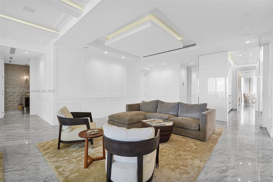 For Sale: $8,900,000 (3 beds, 3 baths, 3003 Square Feet)