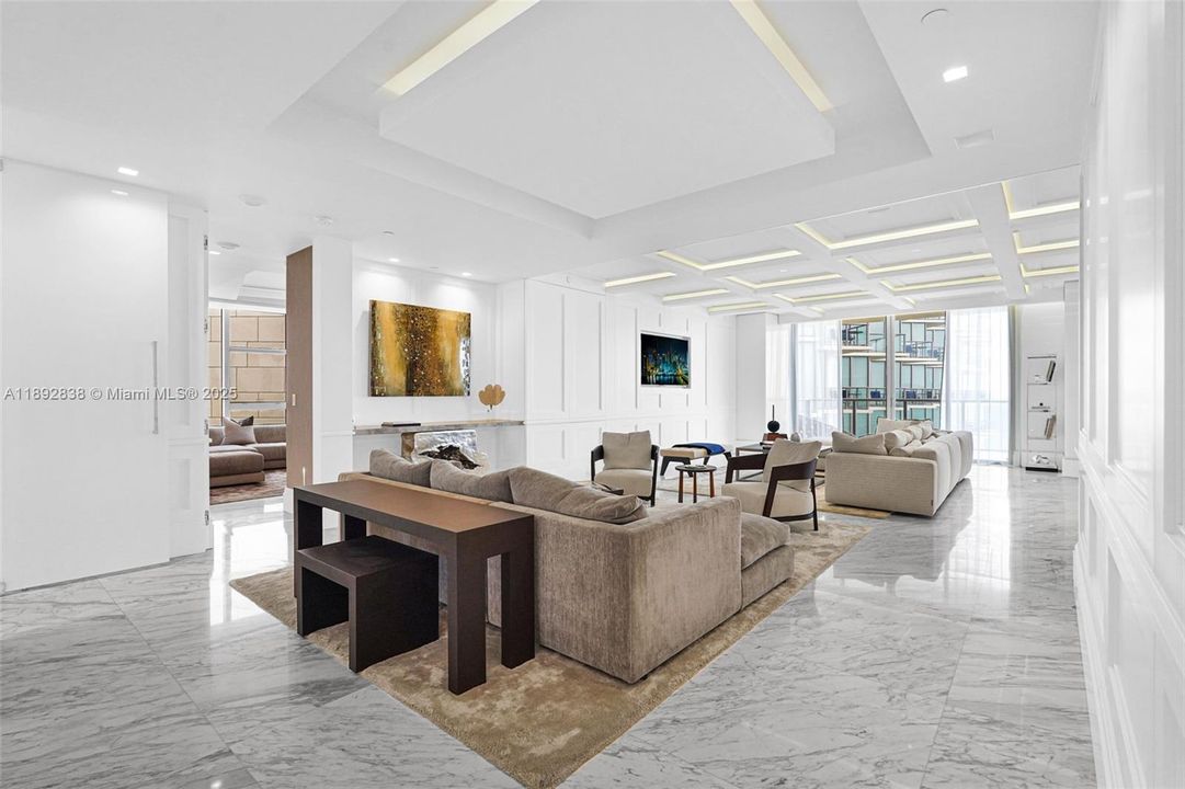 For Sale: $8,900,000 (3 beds, 3 baths, 3003 Square Feet)