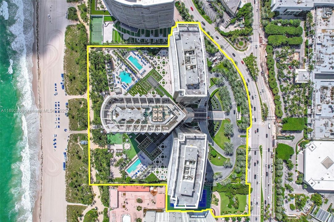 For Sale: $8,900,000 (3 beds, 3 baths, 3003 Square Feet)