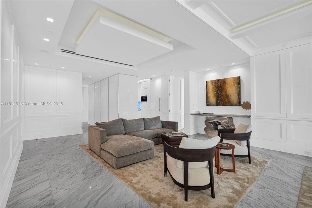 For Sale: $8,900,000 (3 beds, 3 baths, 3003 Square Feet)