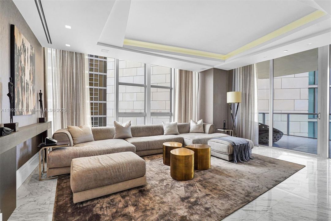 For Sale: $8,900,000 (3 beds, 3 baths, 3003 Square Feet)