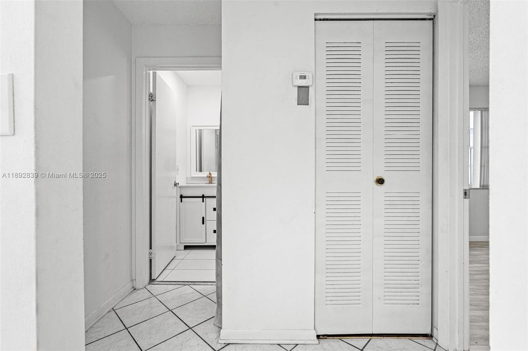 На продажу: $469,000 (3 спален, 2 ванн, 1185 Квадратных фут)